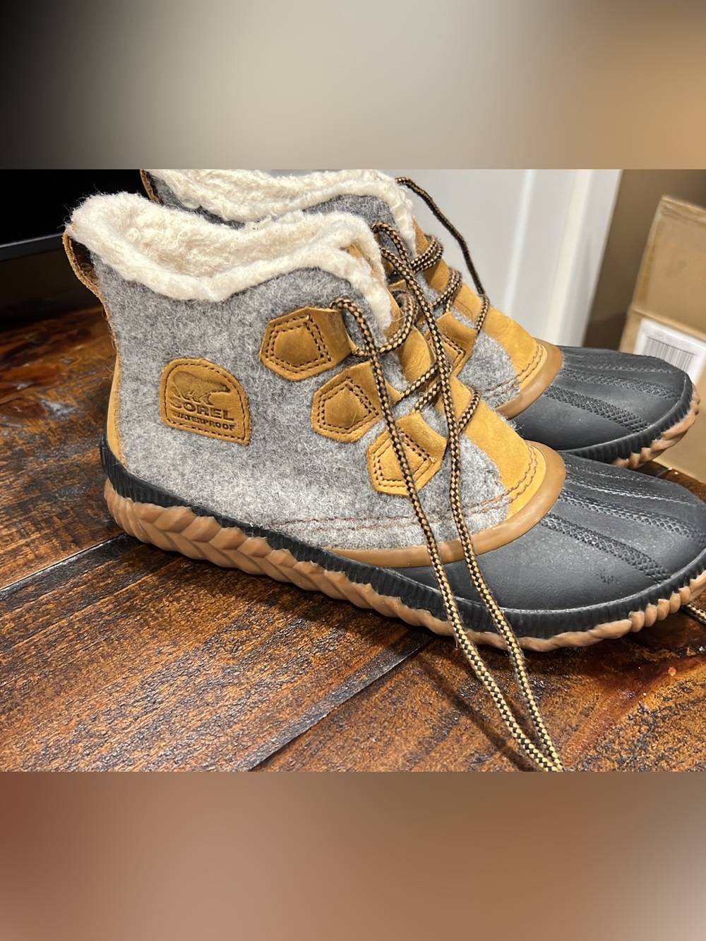 Sorel Gray Felt & Tan Leather-Accent Winter Boots